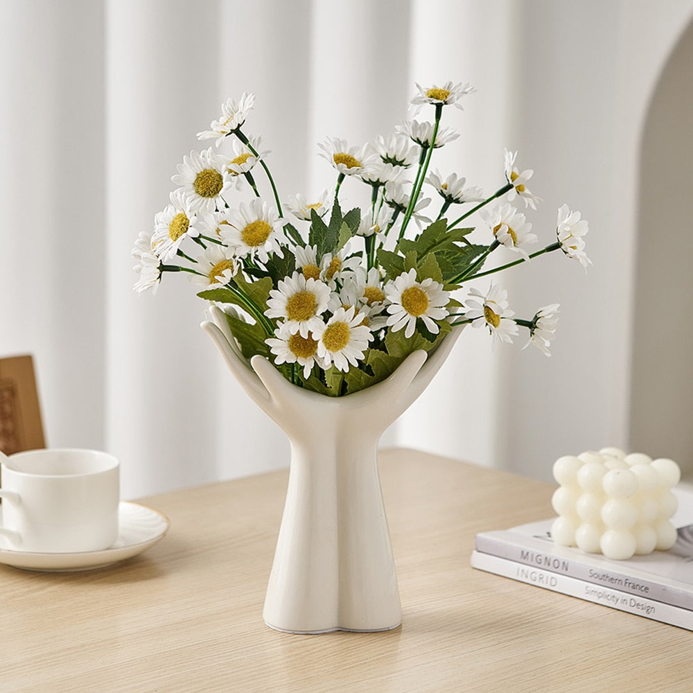 White Ceramic Hand Vase for Hydroponic Flower Arrangement